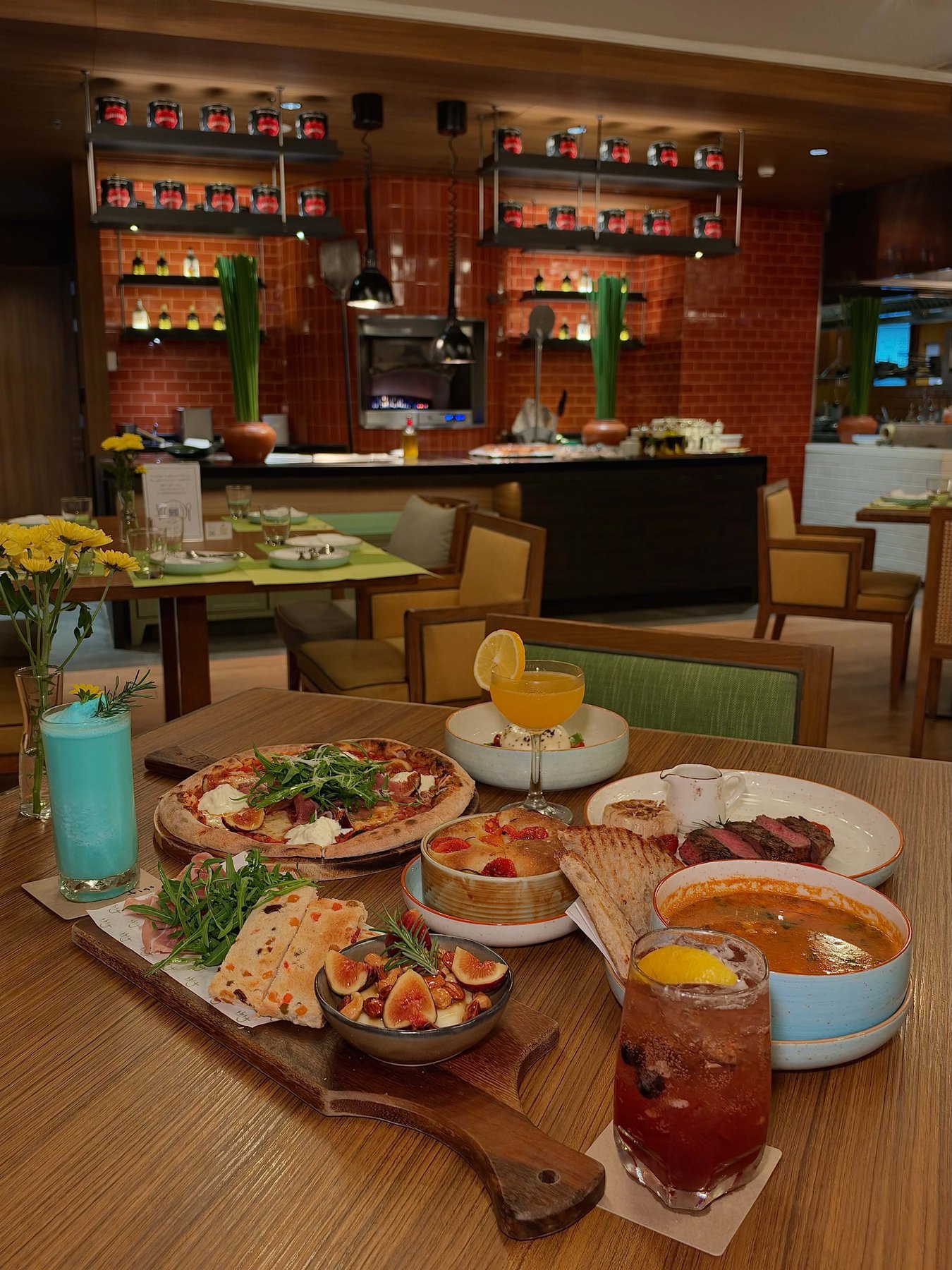 อาหารหลากหลายเมนูระหว่างเข้าพัก Hyatt Regency Hua Hin
