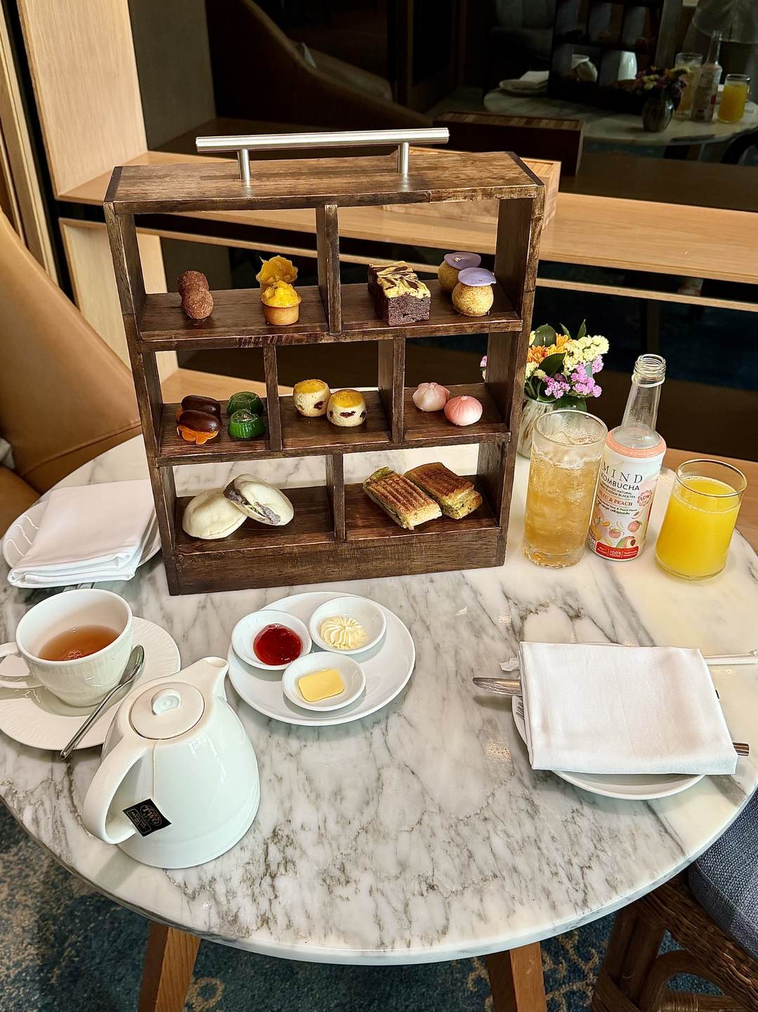 Club InterContinental afternoon tea and refreshments