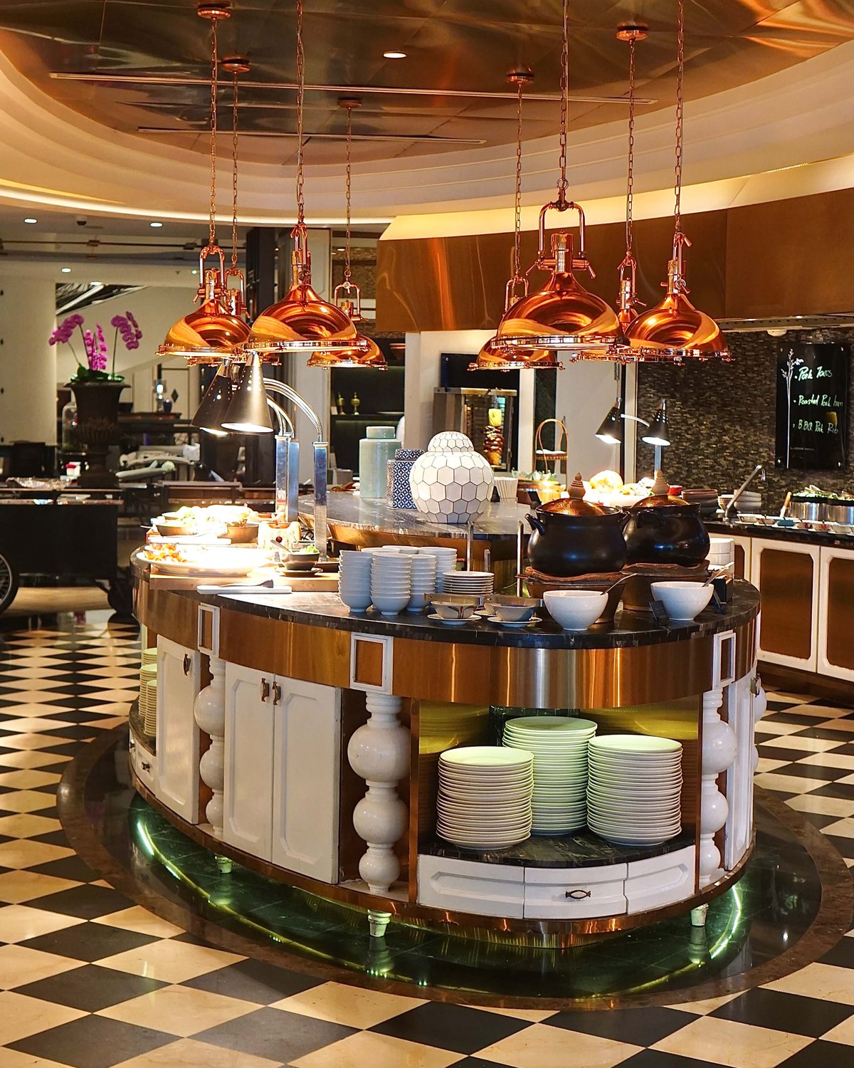 Rain Tree Cafe Sunday Brunch at The Athenee Hotel Bangkok