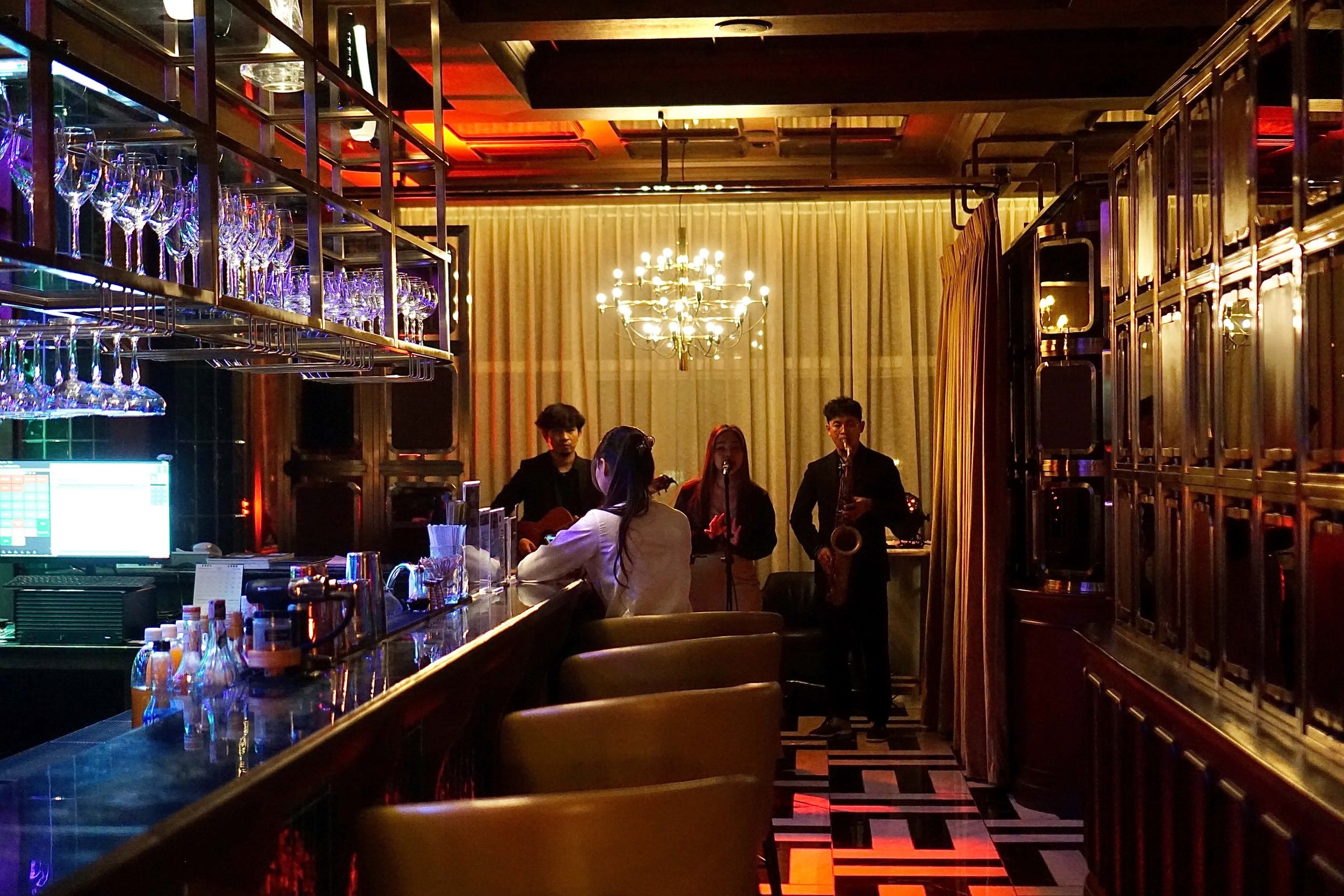 เคาน์เตอร์เครื่องดื่มของ SOA Bar