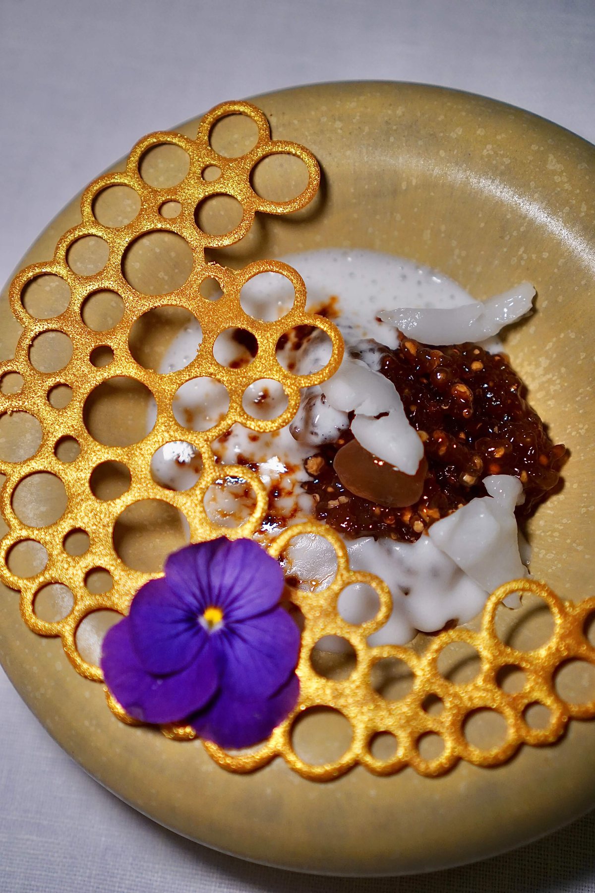 Dessert course at Wisetwiso Bangkok